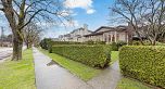 137 W Woodstock Avenue
