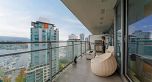 1701 1499 W PENDER STREET, Vancouver BC V6G 0A7