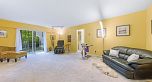 137 W Woodstock Avenue