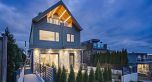 3674 OXFORD STREET, Vancouver BC V5K 1P3