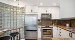 401 1006 BEACH AVENUE, Vancouver BC V6E 1T7