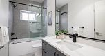 2835 Oliver Crescent