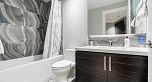 823 W 52nd Avenue