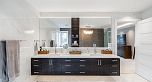 823 W 52nd Avenue