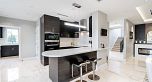 823 W 52nd Avenue