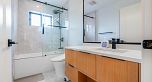 116 E 39TH AVENUE, Vancouver BC V5W 1J8