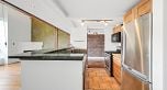 215 2001 WALL STREET, Vancouver BC V5L 5E4