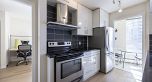 1906 188 Keefer Place