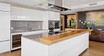 4501 1011 W Cordova Street