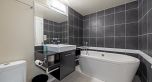 1906 188 Keefer Place