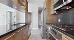 806 833 Seymour Street