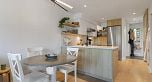 240 2565 W BROADWAY AVENUE, Vancouver BC V6K 2E9