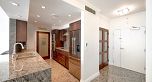 18A 139 Drake Street