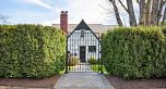 2562 Wallace Crescent