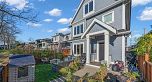 1907 E 40th Avenue