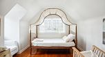 2562 Wallace Crescent