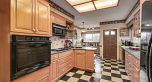 936 W 37th Avenue