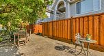 209 1433 E 1st Street
