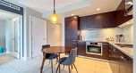 2007 1028 Barclay Street
