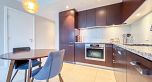2007 1028 Barclay Street