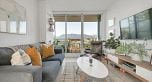 302 933 E Hastings Street