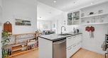 302 933 E Hastings Street