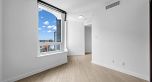 1608 68 Smithe Street
