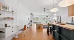 209 2556 E Hastings Street