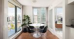 2106 1077 Marinaside Crescent