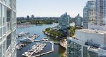2106 1077 Marinaside Crescent