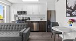 403 2551 KINGSWAY, Vancouver BC V5R 5H3