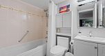 5 8460 Jellicoe Street