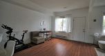 112 E King Edward Avenue