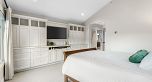 2318 Oliver Crescent