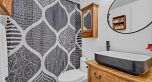 315 1549 Kitchener Street