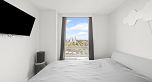 1803 8189 Cambie Street