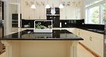 875 W 38th Avenue