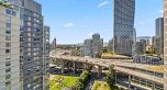 2202 583 Beach Crescent