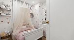 16 2375 W Broadway