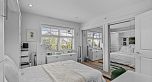 954 W 15th Avenue