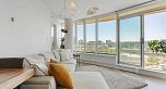 1002 58 Keefer Place