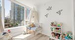 1002 58 Keefer Place