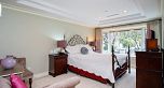 1196 W 54th Avenue