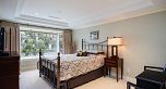 1196 W 54th Avenue