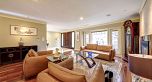 1196 W 54th Avenue