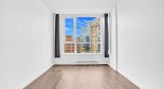 1802 1212 Howe Street