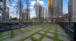 1806 909 Mainland Street