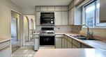 937 W 18th Avenue