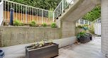 50 2733 E Kent Avenue North