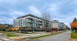 671 438 W King Edward Avenue